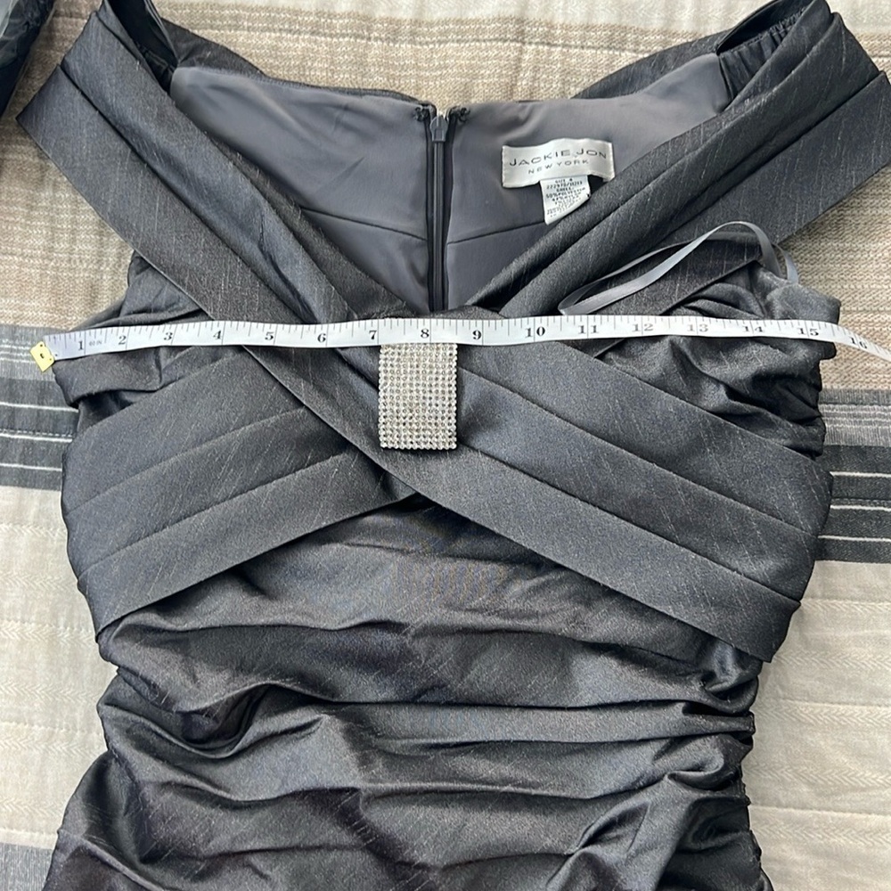 Jackie Jon,NY,Shimmering Silver, Instantly Slimming,Ruched Cocktail Dress,Size 4 - Picture 7 of 11